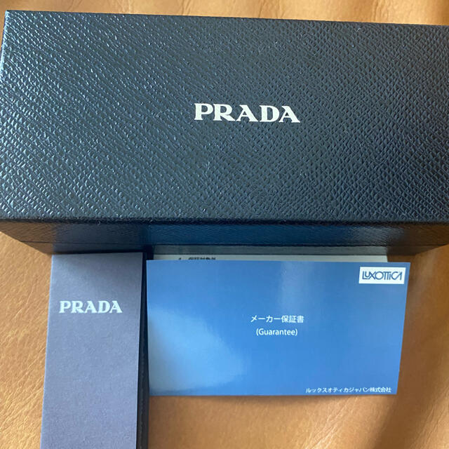 PRADA(プラダ)の★PRADAサングラス　新品未使用★ レディースのファッション小物(サングラス/メガネ)の商品写真