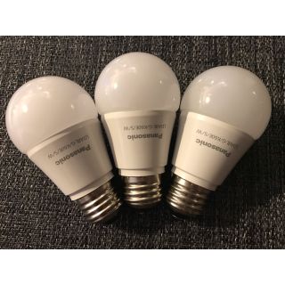 パナソニック(Panasonic)のmayumomo様専用　LED電球3個セット　パナソニック(蛍光灯/電球)