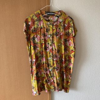 クリスプ(Crisp)の古着 used 花柄シャツ フレンチスリーブ ノースリーブ(シャツ/ブラウス(半袖/袖なし))