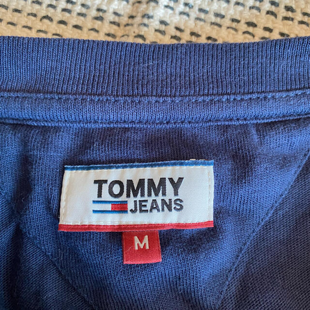 TOMMY(トミー)のTOMMY JEANS Tシャツ クロップド丈  レディースのトップス(Tシャツ(半袖/袖なし))の商品写真