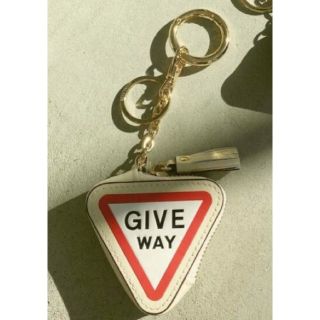 アパルトモンドゥーズィエムクラス(L'Appartement DEUXIEME CLASSE)の【GOOD GRIEF/グッドグリーフ】medicine Key ring(キーホルダー)