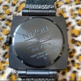 nixon VOLTA ニクソン ソーラー 太陽電池 腕時計 黒 × グレー