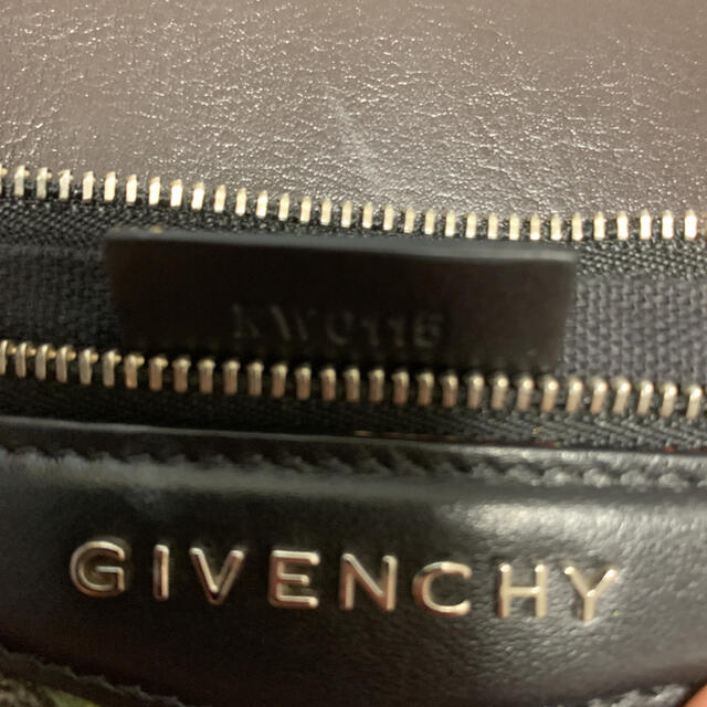 GIVENCHY(ジバンシィ)のジバンシー　クラッチ　クラッチバック　バッグ レディースのバッグ(クラッチバッグ)の商品写真