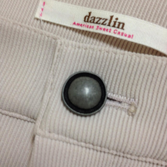 dazzlin(ダズリン)のdazzlinカットスキニーパンツ＊ レディースのパンツ(デニム/ジーンズ)の商品写真