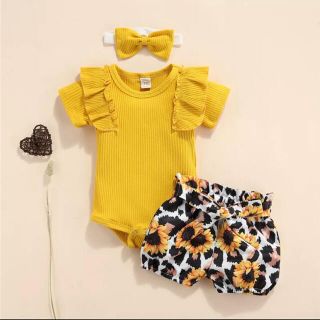 【新品未使用】3点セット　可愛い女の子服　18-24month(ワンピース)