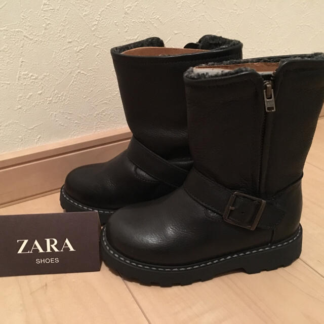 ZARA KIDS(ザラキッズ)の大幅寝下げ！！ZARA SHOES エンジニア 黒 17cm キッズ/ベビー/マタニティのキッズ靴/シューズ(15cm~)(ブーツ)の商品写真