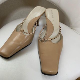 NINE WEST ナインウエストミュール新品未使用ハワイ購入23.5