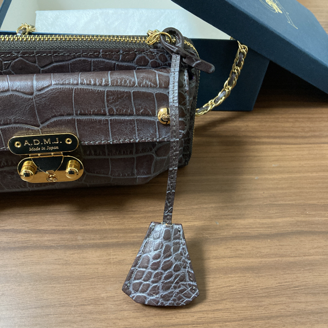 ☆美品☆【A.D.M.J 】チェーン ショルダーウォレット ショルダーバッグ