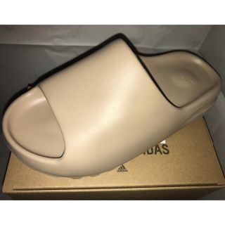 アディダス(adidas)のアディダス YEEZY SLIDE  PURE 24.5(サンダル)