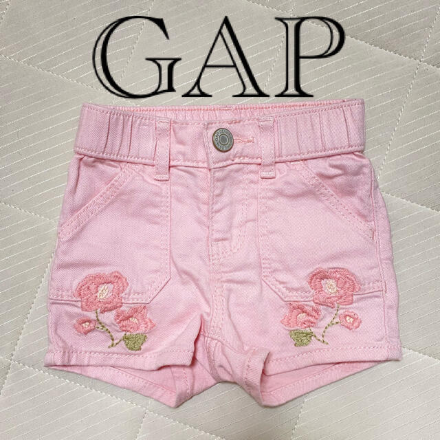 babyGAP(ベビーギャップ)の《GAP》デニムショートパンツ　12-18M（80） キッズ/ベビー/マタニティのベビー服(~85cm)(パンツ)の商品写真