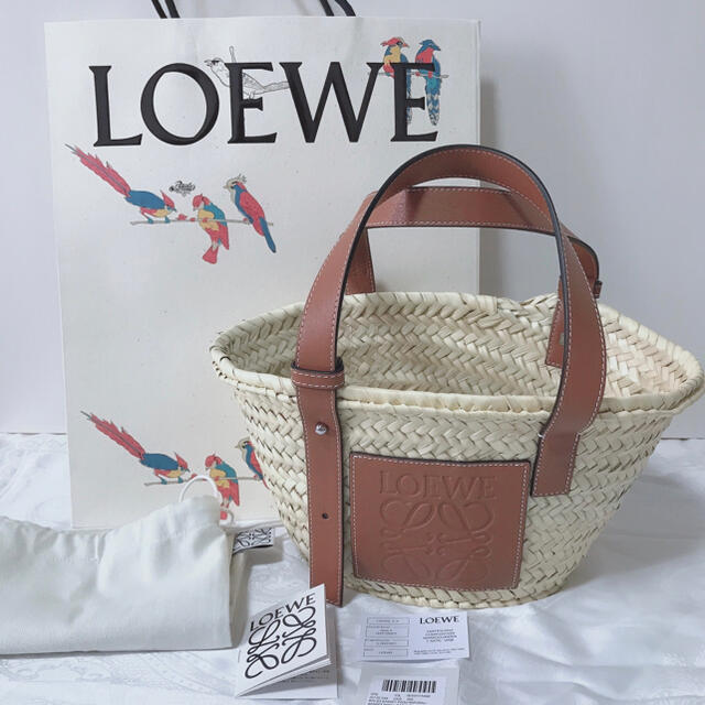 世界的に有名な LOEWE - 新品 ロエベ かごバッグ スモールサイズ かご