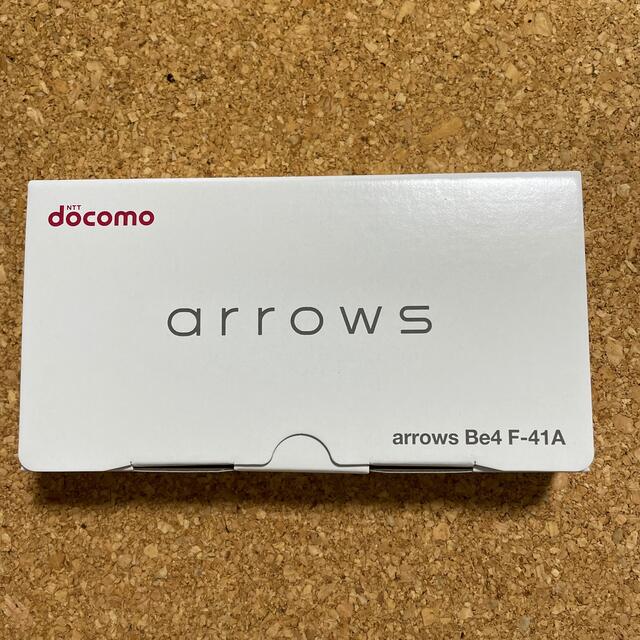 arrows(アローズ)のお値下げ！docomo arrows Be4 F-41A  ホワイト 新品 スマホ/家電/カメラのスマートフォン/携帯電話(スマートフォン本体)の商品写真