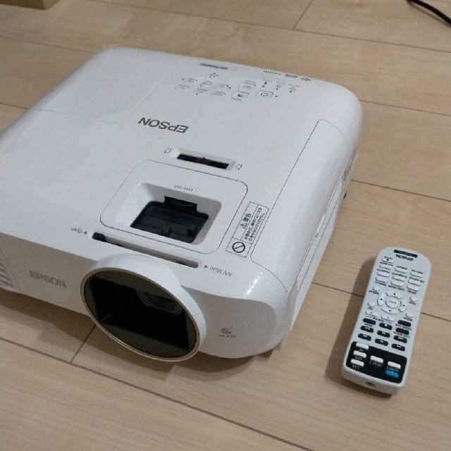 EPSON(エプソン)のtw5650 スマホ/家電/カメラのテレビ/映像機器(プロジェクター)の商品写真