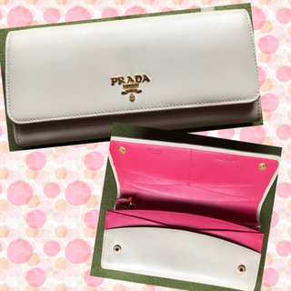 プラダ(PRADA)の本物　PRADA ホワイト＆ピンク財布(財布)