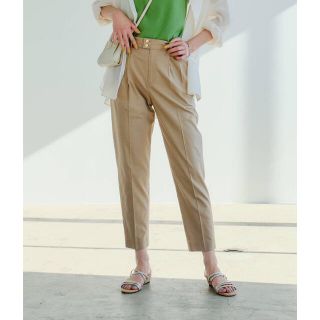 ユナイテッドアローズグリーンレーベルリラクシング(UNITED ARROWS green label relaxing)のコットンツイル タック テーパードパンツ(カジュアルパンツ)