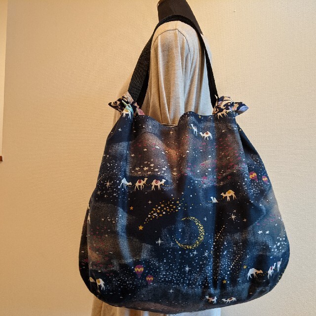 キャンディ様専用♡月と流れ星♡砂漠のラクダ♡ネイビー ハンドメイドのファッション小物(バッグ)の商品写真