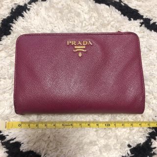 プラダ(PRADA)のPRADA♡二つ折り財布(財布)