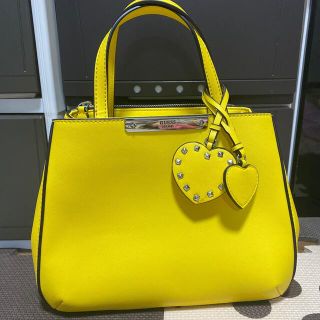 ゲス(GUESS)のGUESS ハンドバッグ(ハンドバッグ)