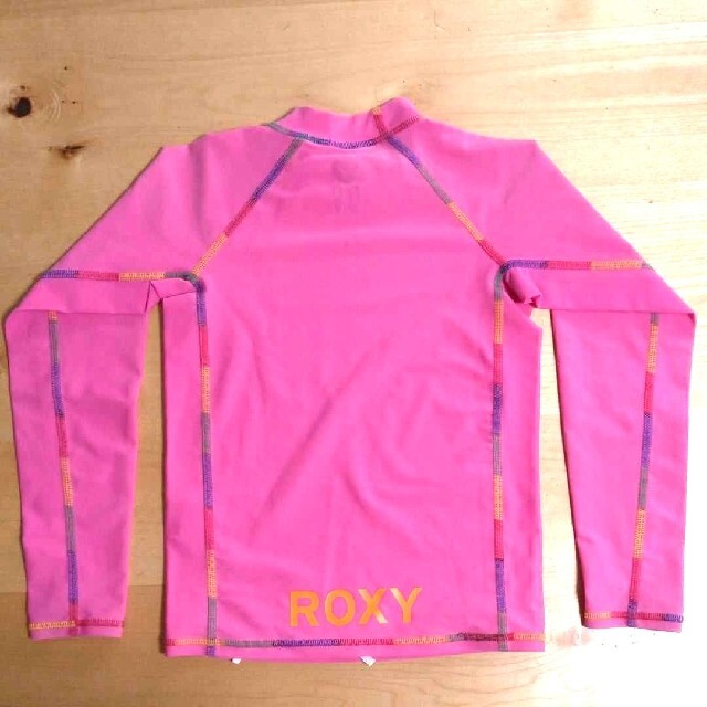 Roxy(ロキシー)のROXY ロキシー　ラッシュガード　110　ピンク キッズ/ベビー/マタニティのキッズ服女の子用(90cm~)(水着)の商品写真