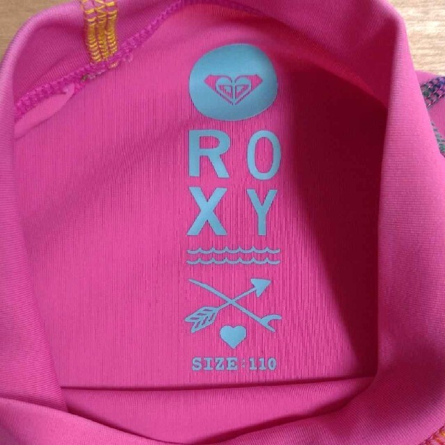 Roxy(ロキシー)のROXY ロキシー　ラッシュガード　110　ピンク キッズ/ベビー/マタニティのキッズ服女の子用(90cm~)(水着)の商品写真