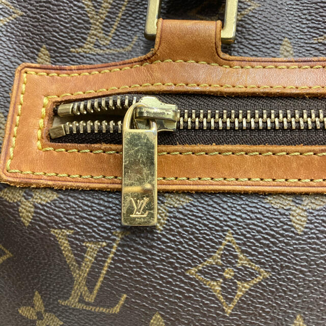 LOUIS VUITTON(ルイヴィトン)のルイヴィトン　シテGM モノグラム  レディースのバッグ(ショルダーバッグ)の商品写真