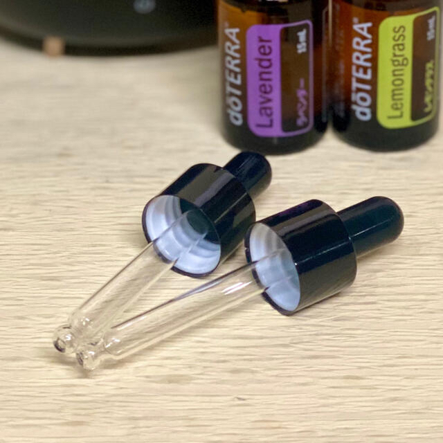 【新品未使用】ドテラ 15ml用 スポイトキャップ 2本 doTERRA コスメ/美容のリラクゼーション(アロマグッズ)の商品写真