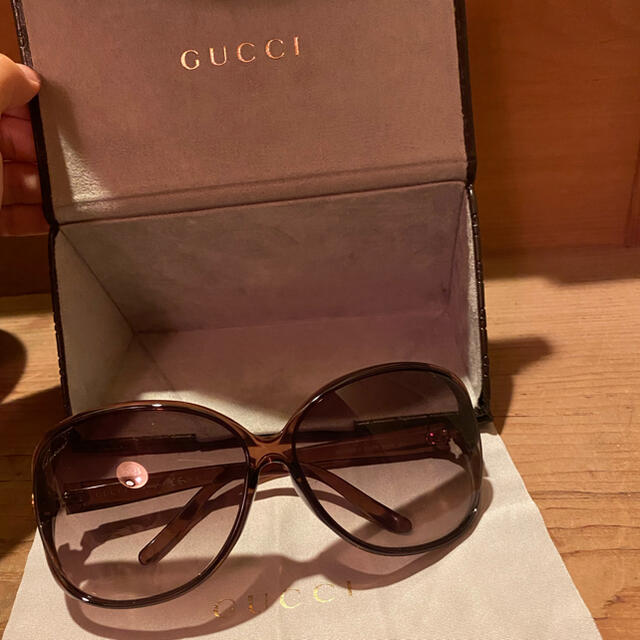 Gucci(グッチ)のGUCCIサングラス レディースのファッション小物(サングラス/メガネ)の商品写真