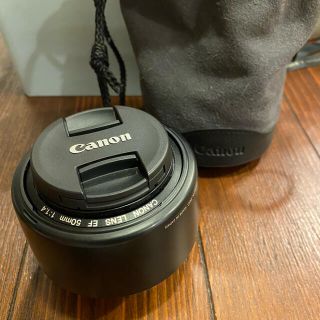 キヤノン(Canon)のカメラレンズ　canon(レンズ(単焦点))