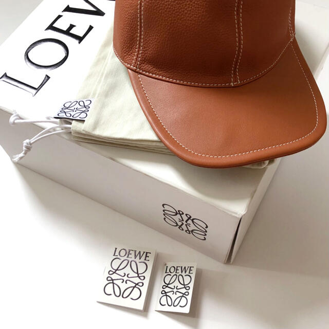 LOEWE - 新品 LOEWE ロエベ レザー ベースボール キャップ 帽子 LOEWE - 新品 LOEWE ロエベ レザー ベースボール キャップ 帽子