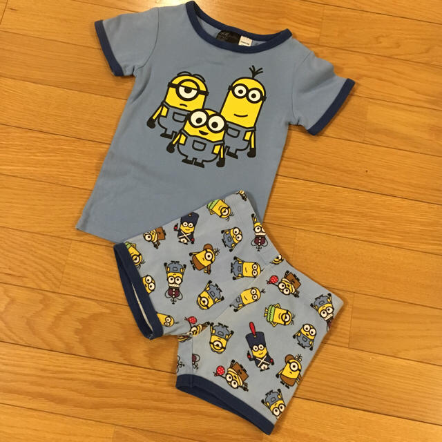 H&M(エイチアンドエム)のミニオン☆パジャマ キッズ/ベビー/マタニティのキッズ服男の子用(90cm~)(パジャマ)の商品写真