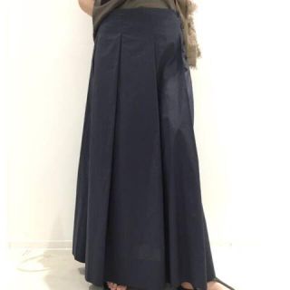 アパルトモンドゥーズィエムクラス(L'Appartement DEUXIEME CLASSE)の L'Appartement  Pleats Skirt 36サイズ　ネイビー(ロングスカート)