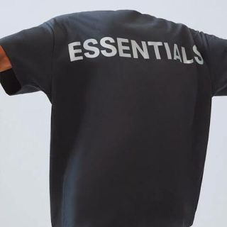 フィアオブゴッド(FEAR OF GOD)のESSENTIALS メンズMサイズTシャツ新品未使用(Tシャツ/カットソー(半袖/袖なし))