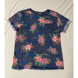 エイチアンドエム(H&M)のH&M Ｔシャツ　サイズM 花柄　ハイビスカス　ボタニカル(Tシャツ/カットソー(半袖/袖なし))