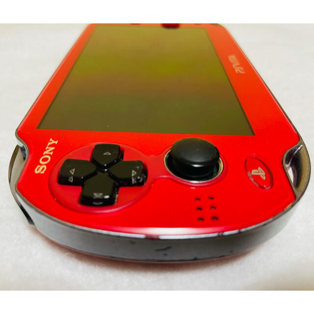 PlayStation Vita(プレイステーションヴィータ)のPSVita PCH-1000 ZA03 コスミックレッド 動作良好 エンタメ/ホビーのゲームソフト/ゲーム機本体(家庭用ゲーム機本体)の商品写真