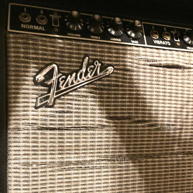 Fender(フェンダー)のFender twin Reverb  フェンダー ツインリバーブ 楽器のギター(ギターアンプ)の商品写真