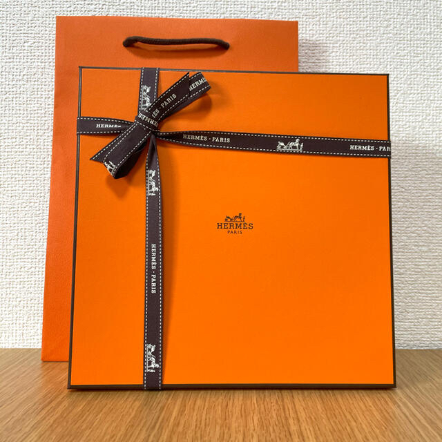 Hermes - 【新品 未使用】エルメス ガダルキヴィール 17cm プレート