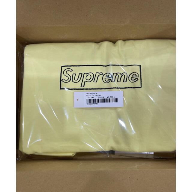 Supreme(シュプリーム)のsupreme kaws chalk logo tee メンズのトップス(Tシャツ/カットソー(半袖/袖なし))の商品写真