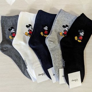 ディズニー ワンポイント 靴下の通販 26点 Disneyのレディースを買うならラクマ