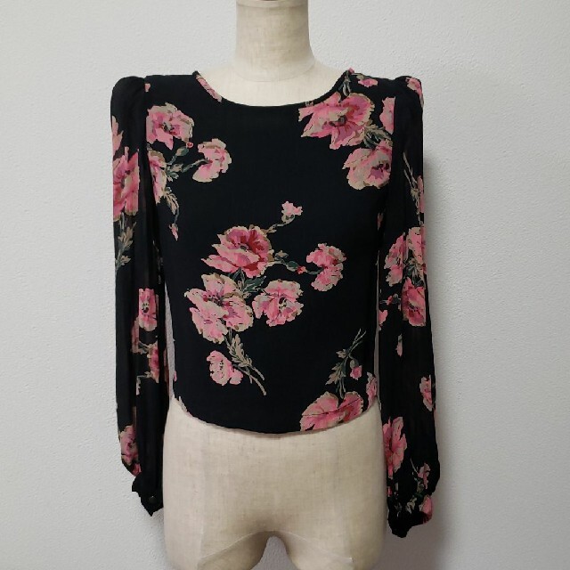 TOPSHOP(トップショップ)のTOPSHOP 花柄ブラウス レディースのトップス(シャツ/ブラウス(長袖/七分))の商品写真