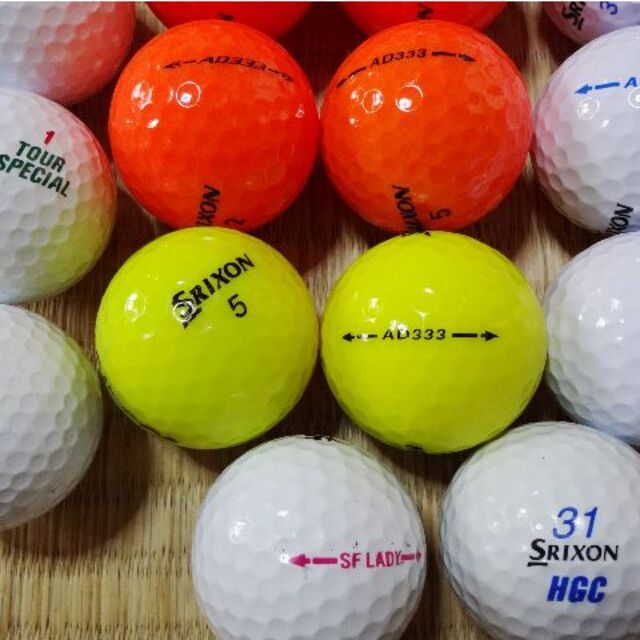 Srixon(スリクソン)のせのんちゃん様専用 ゴルフボール　ロストボール　混合　151個 スポーツ/アウトドアのゴルフ(その他)の商品写真