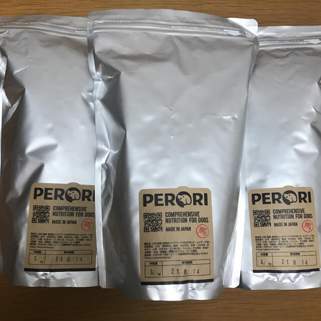 PERORI ペロリ　ドッグフード　馬肉　1kg×4 その他のペット用品(ペットフード)の商品写真