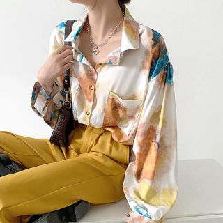 ＜柄シャツ＞カラフルぼかしペイントのパフスリーブシャツ(シャツ/ブラウス(長袖/七分))