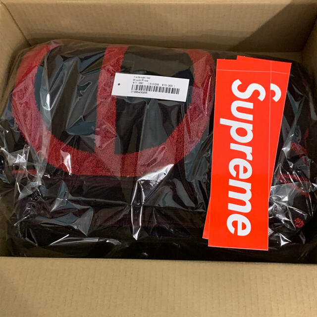 Supreme(シュプリーム)のsupreme  Five Boroughs Towel Black メンズのファッション小物(その他)の商品写真