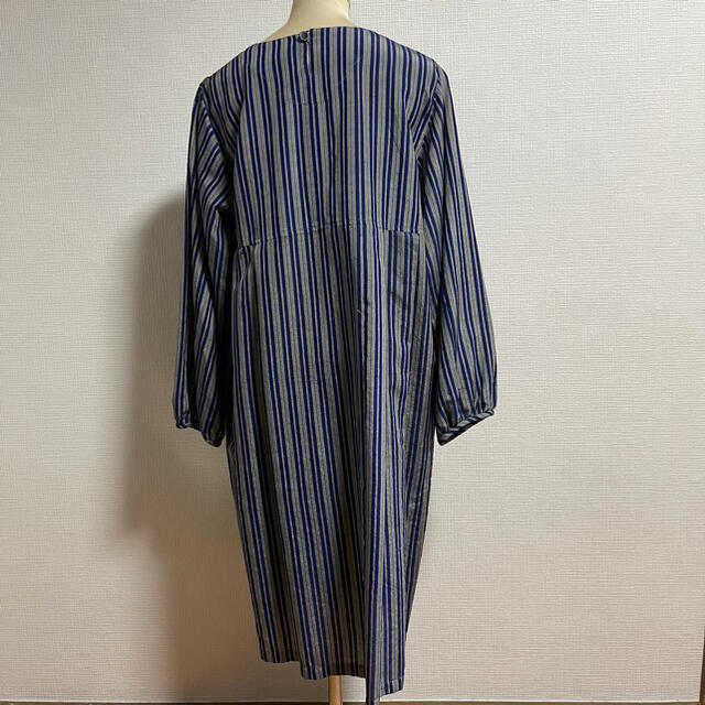 古布工房茶々 リメイク 着物の通販 by さきぽ's shop|ラクマ NO,1 青色縞模様ワンピース 長袖 丸首 人気HOT