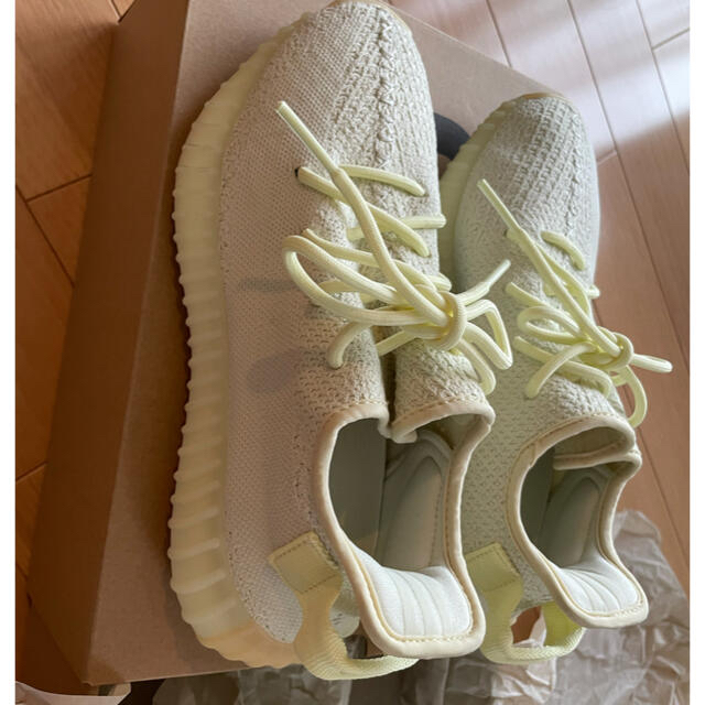 adidas(アディダス)の【専用】YEEZY BOOST 350 V2 BUTTER 25.0 レディースの靴/シューズ(スニーカー)の商品写真