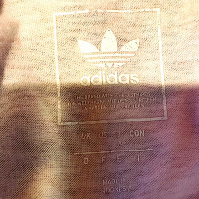 adidas(アディダス)のアディダス ファーム コラボ キッズ Tシャツ タンクトップ ジャージ 金魚柄 キッズ/ベビー/マタニティのキッズ服女の子用(90cm~)(Tシャツ/カットソー)の商品写真