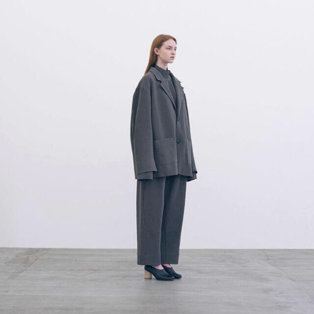S stein 21aw GRADATION PLEATS パンツ　スラックス
