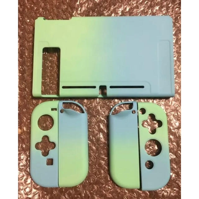 Nintendo Switch(ニンテンドースイッチ)の任天堂Switch スイッチハードカバー 保護ケース　グラデーション✴︎新品 エンタメ/ホビーのゲームソフト/ゲーム機本体(その他)の商品写真