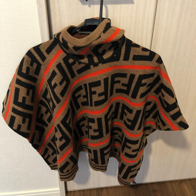 FENDI - FENDI ポンチョの通販 by ルイ's shop|フェンディならラクマ