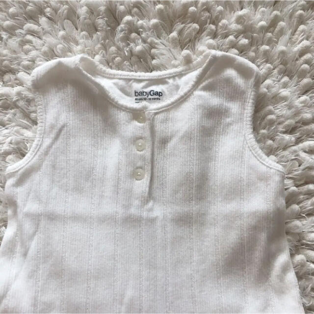 babyGAP(ベビーギャップ)のベビー　トップス　ワンピース キッズ/ベビー/マタニティのキッズ服女の子用(90cm~)(ワンピース)の商品写真